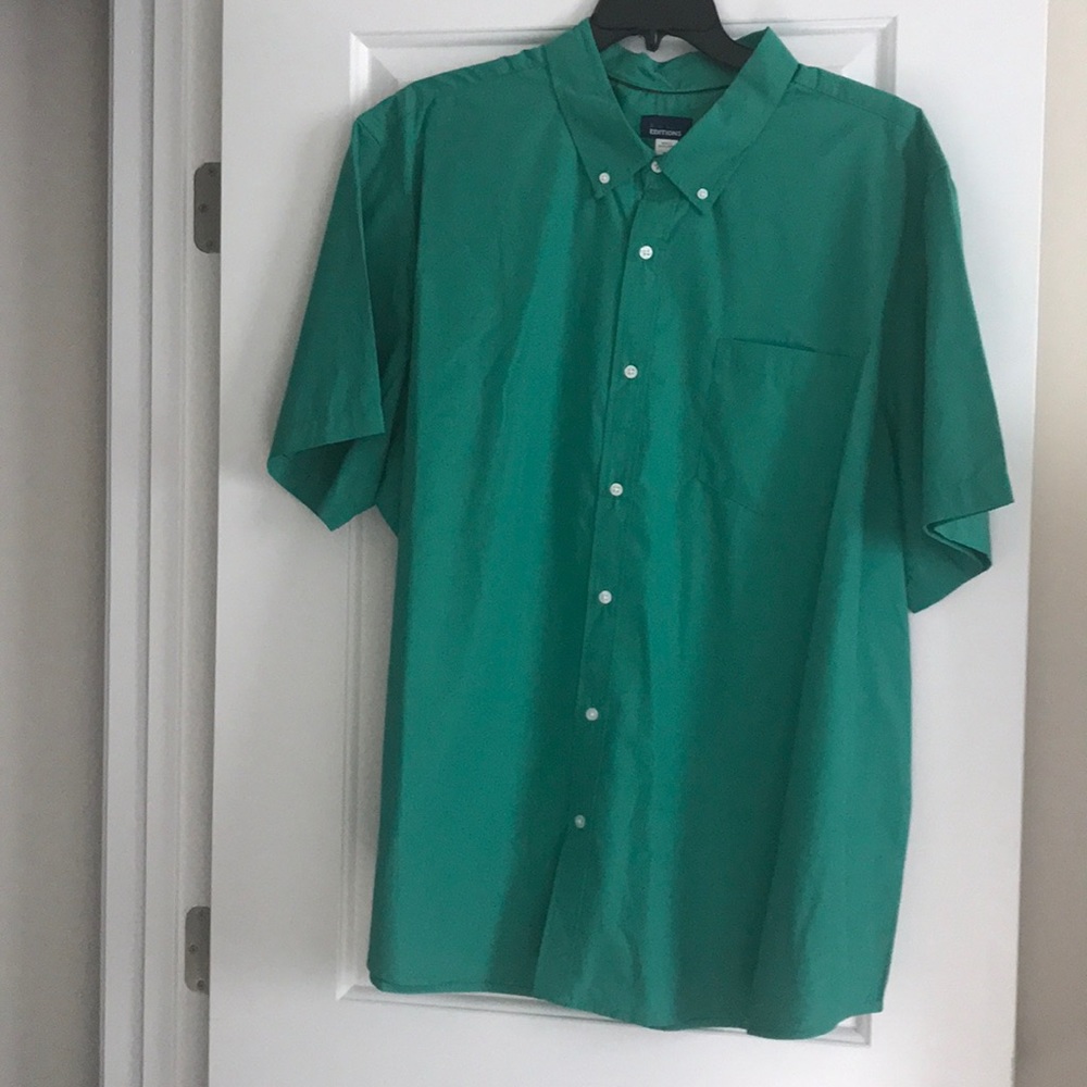 Big mans green short sleeve shirt
